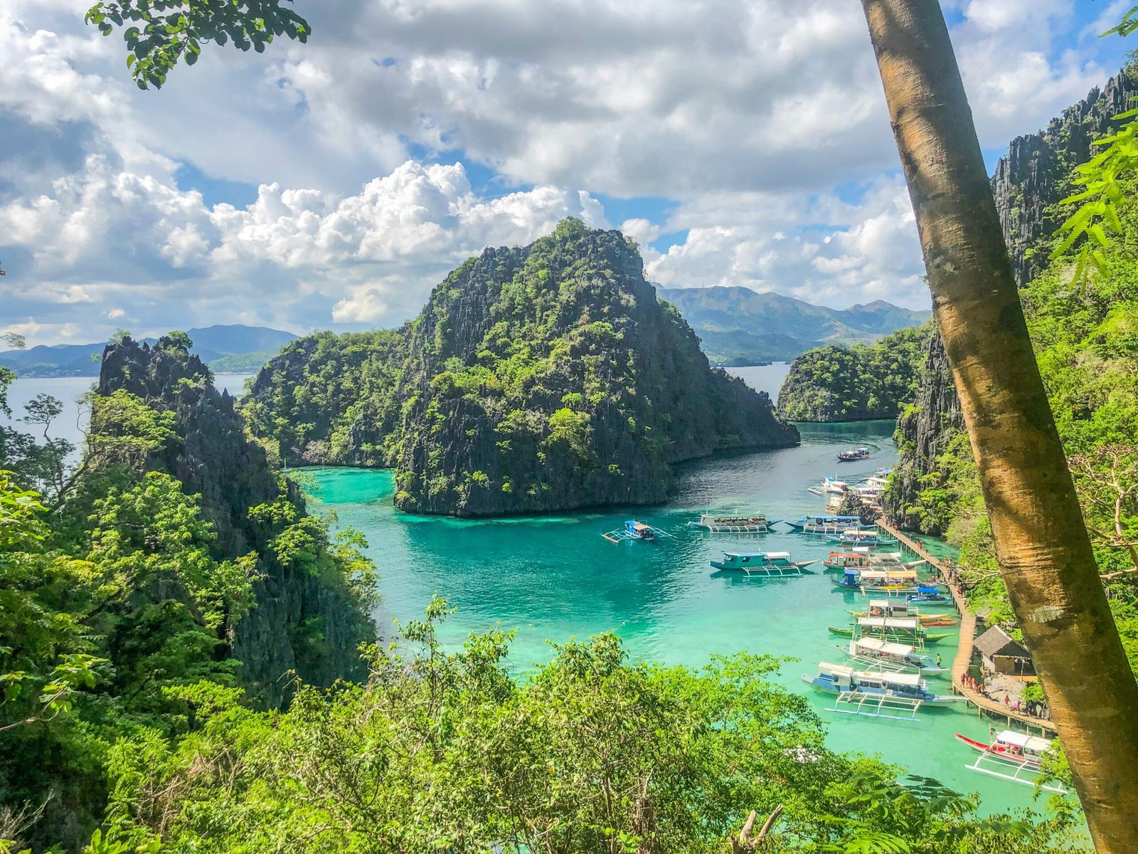 Read more about the article Best Islands to Visit in the Philippines: Top Beach Destinations & Travel Guide