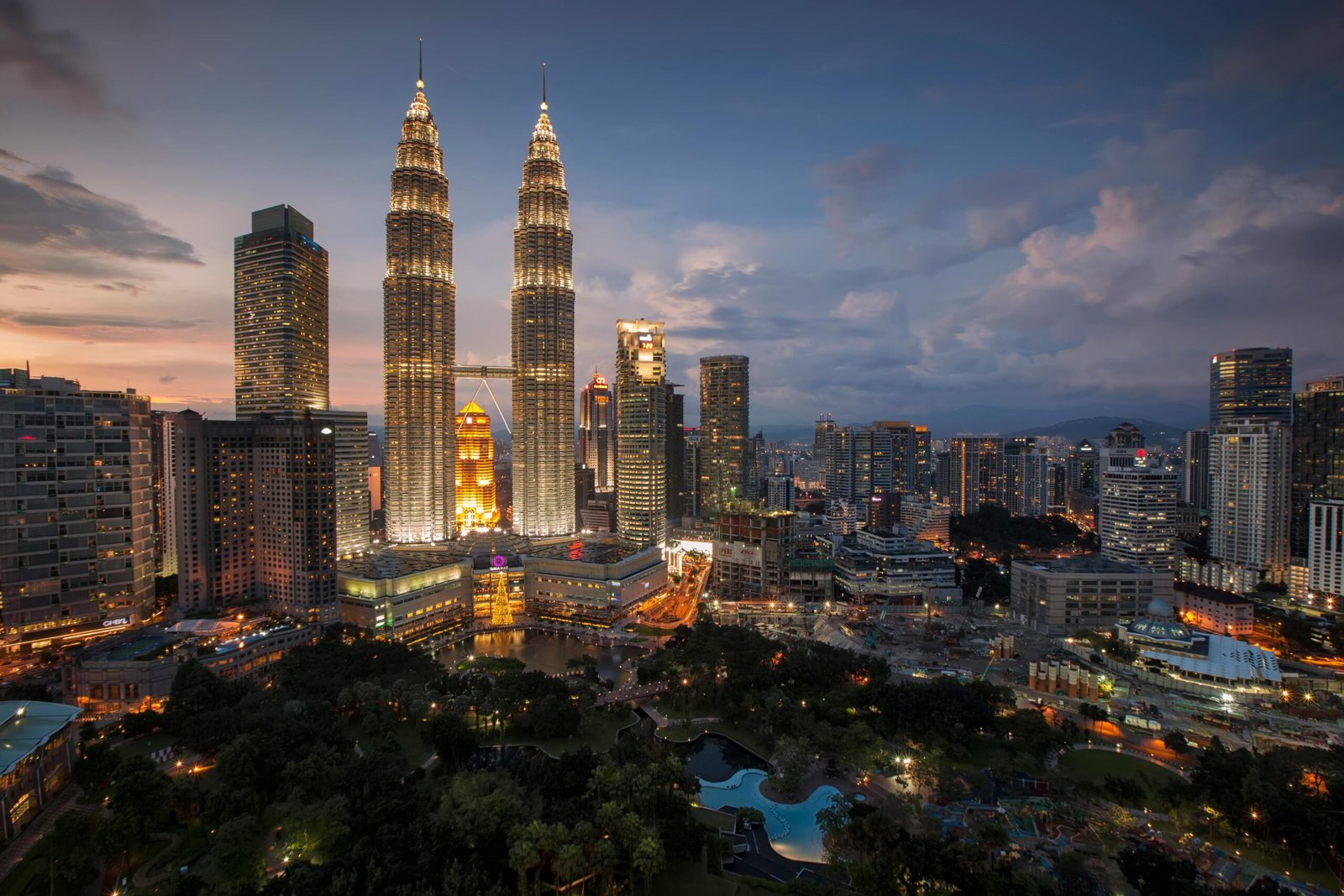 You are currently viewing How to Start a Business in Malaysia in 2026: Complete Guide for Entrepreneurs