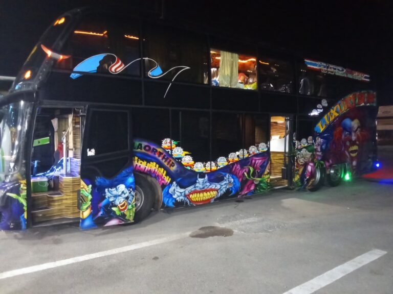 ScaryBus1